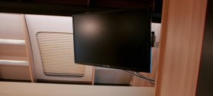 http://Telewizor%20w%20przyczepie%20kempingowej%20-%20Hobby%20DeLuxe%20490%20KMF