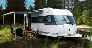 http://Hobby%20DeLuxe%20490%20KMF%20-%20Przyczepa%20kempingowa