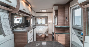 http://Wnętrze%20przyczepy%20Knaus%20Sport%20450%20FU%20Silver%20Selection
