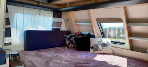 http://Wnętrze%20Hobby%20De%20Luxe%20Edition%20545%20KMF