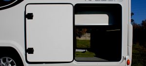 http://Bagażnik%20w%20Ford%20Benimar%20Tessoro%20496NK